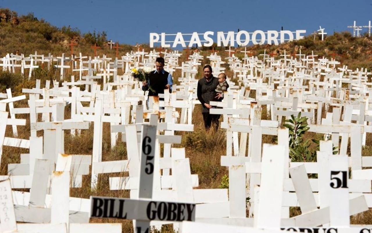 Entre la desposesión y el «plaasmoorde»